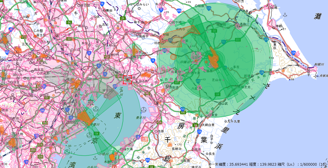DIPS2.0の飛行の通報画面。DIDや航空法の規制空域を地図上で確認できる